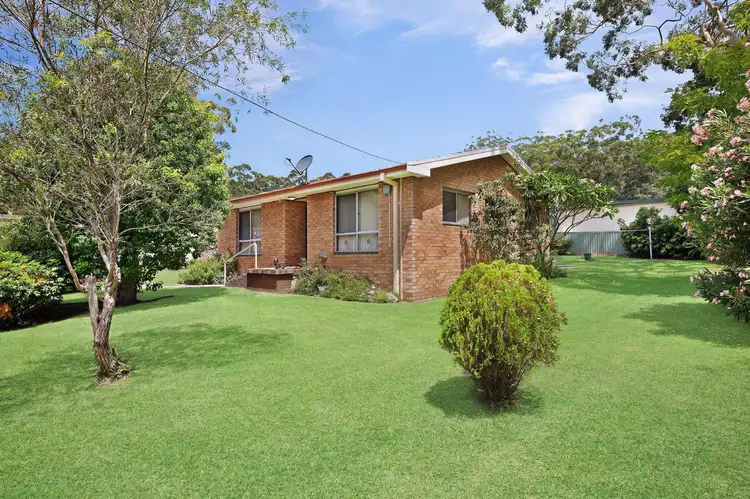 7/4 Kalawarra Road, Wyoming NSW 2250