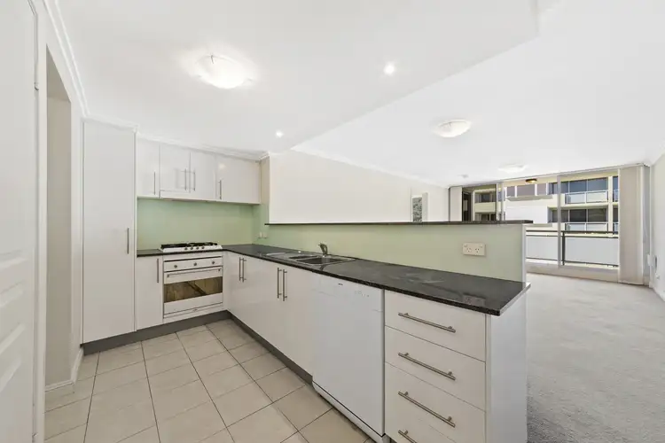 46/12 Baker Street, Gosford NSW 2250