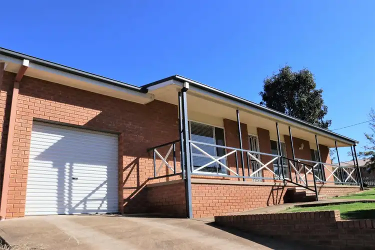 56 Blackett Avenue, Young NSW 2594