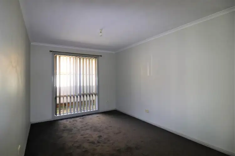 Fifth view of Homely house listing, 23 Pineview Circuit, Young NSW 2594