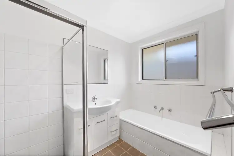 Fifth view of Homely unit listing, 2/102 Coolawin Circle, Narara NSW 2250