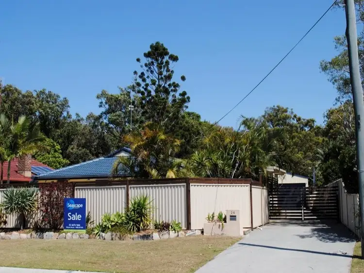 24 Kurrajong Ave, Bogangar NSW 2488
