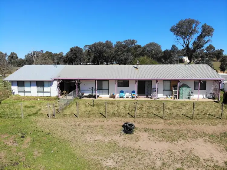 3820 Murringo Road, Young NSW 2594