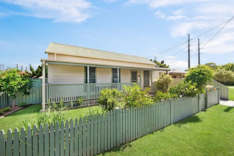 8 Yates Road, Ourimbah NSW 2258
