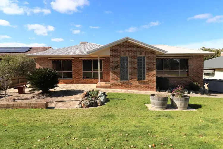47 Fontenoy Street, Young NSW 2594