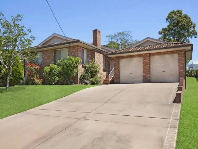 11 Clifford Avenue, Cooranbong NSW 2265