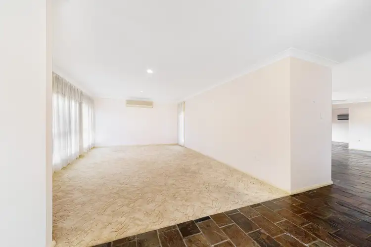 Fifth view of Homely house listing, 4 Lauren Close, Green Point NSW 2251