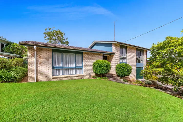 33 Joyce Ave, Wyoming NSW 2250