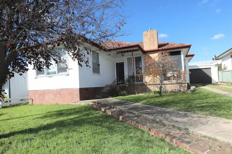 36 McLerie Street, Young NSW 2594