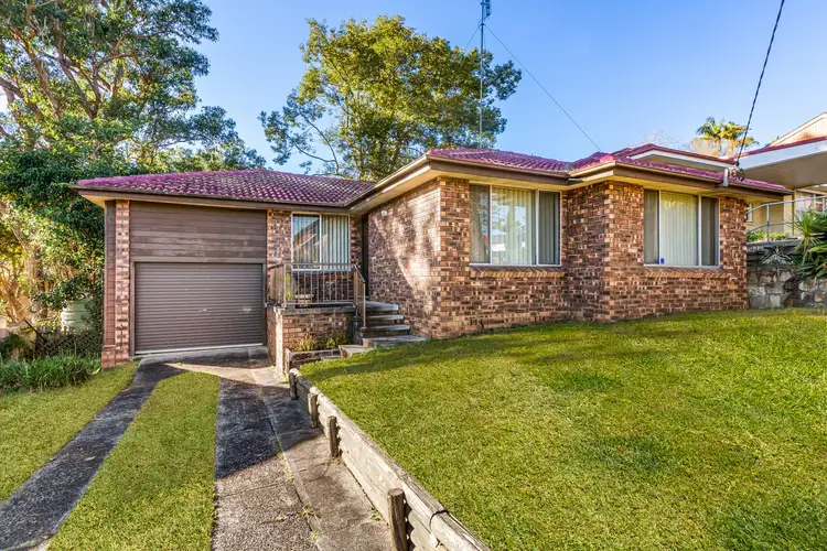 30 Joyce Ave, Wyoming NSW 2250