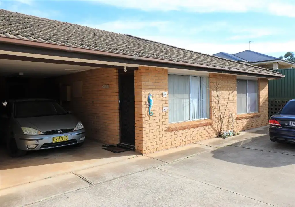 Main view of Homely townhouse listing, 3/59 Brock Street, Young NSW 2594