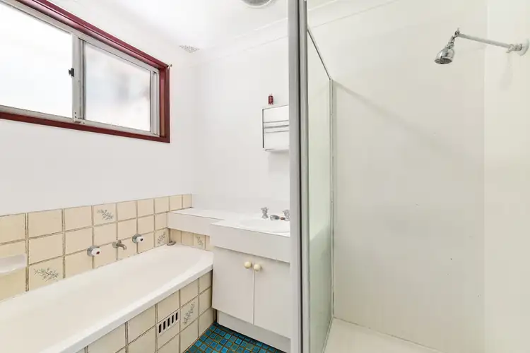 Sixth view of Homely house listing, 6 Elkhorn Close, Wyoming NSW 2250