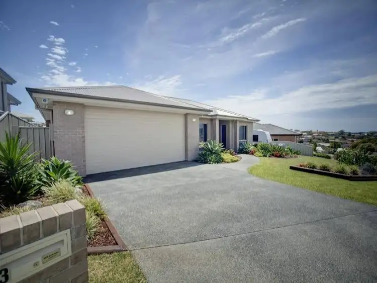 3 Wirrana Circuit, Forster NSW 2428