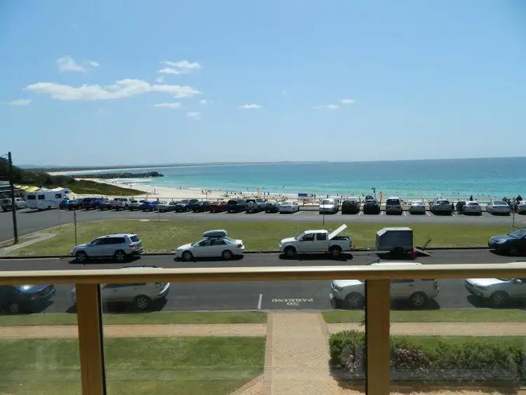 Third view of Homely apartment listing, 8/2-6 North Street, Forster NSW 2428
