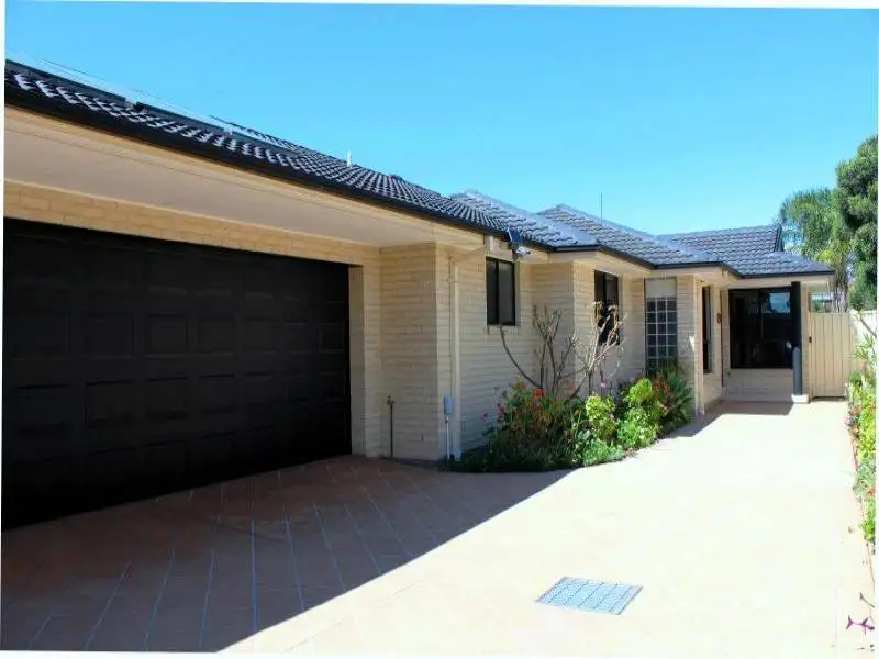 Main view of Homely villa listing, 2/16 Donald Ave, Umina Beach NSW 2257
