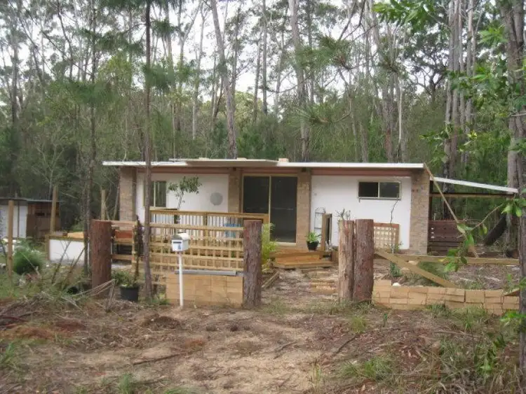 Second view of Homely house listing, 4 WYLIE ST, Russell Island QLD 4184