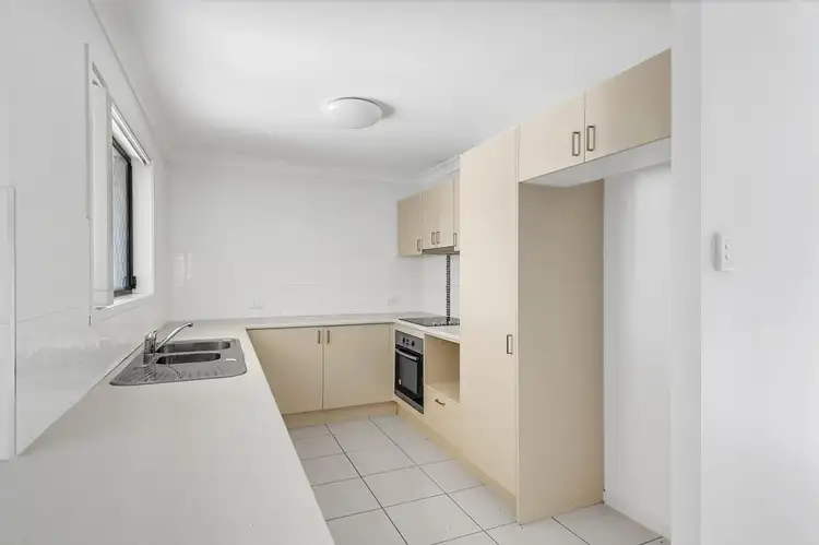 Fourth view of Homely house listing, 27 Epping Way, Mount Low QLD 4818