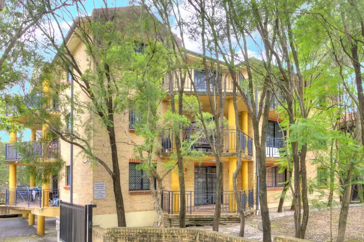 Main view of Homely unit listing, 5/115-117 Stapleton Street, Pendle Hill NSW 2145