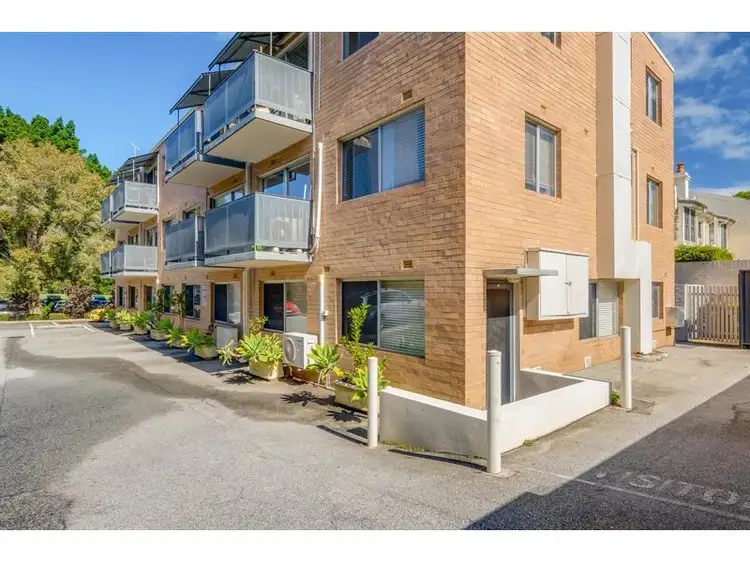 Main view of Homely unit listing, 4/52 Onslow Road, Shenton Park WA 6008