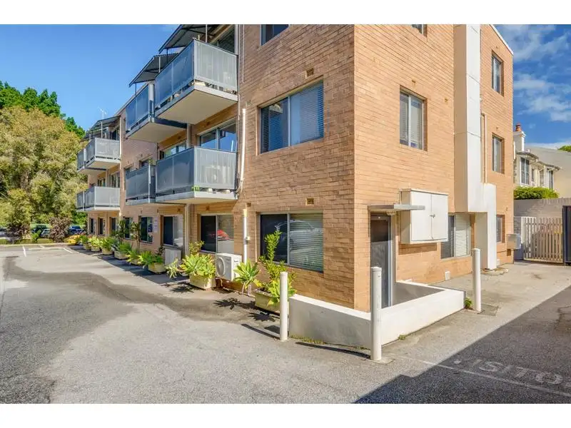 Main view of Homely unit listing, 4/52 Onslow Road, Shenton Park WA 6008