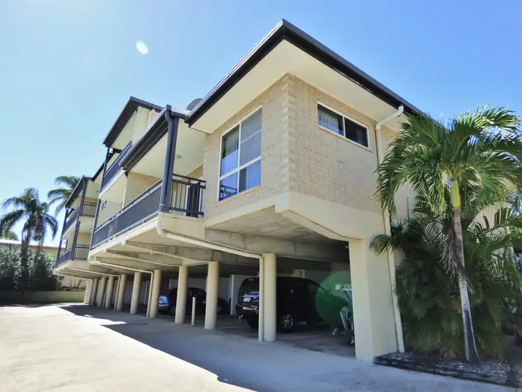 5/1 Adina Street, Cannonvale QLD 4802