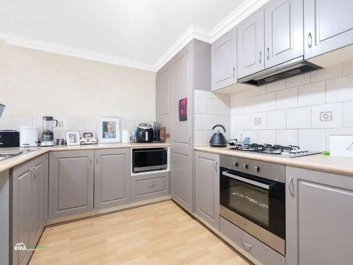 Fifth view of Homely house listing, 2 Alberta Pocket, Joondalup WA 6027