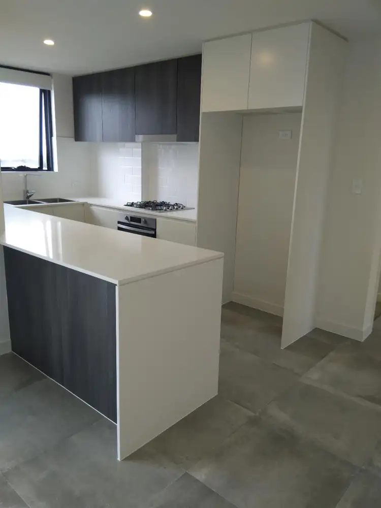 Fourth view of Homely unit listing, 301/181-183 Great Western Highway, Mays Hill NSW 2145