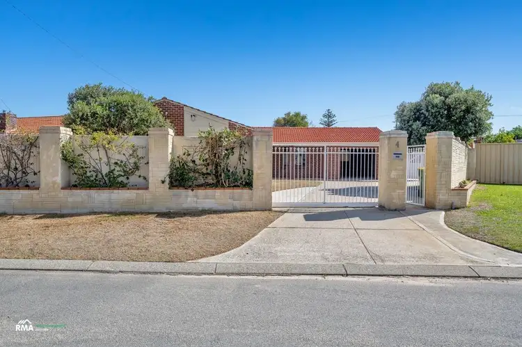 4 Reef Place, Safety Bay WA 6169