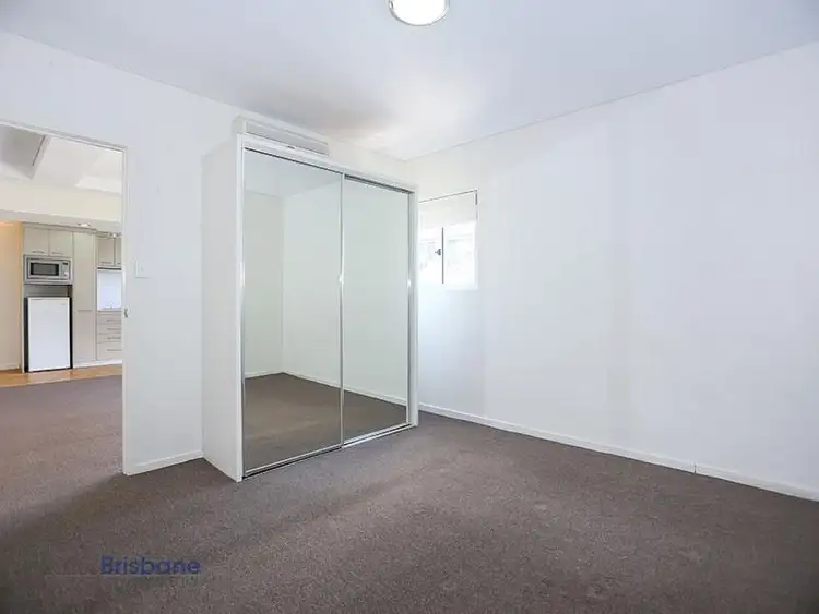 Second view of Homely apartment listing, 19/41 Fortescue Street, Spring Hill QLD 4000