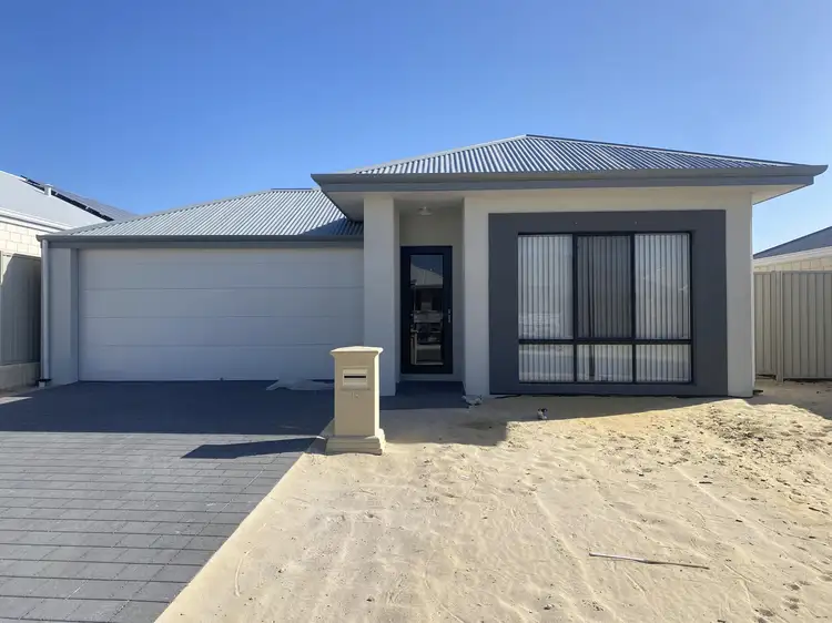 35 Shellharbour Promenade, Alkimos WA 6038