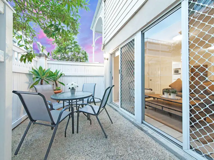 Fourth view of Homely unit listing, 4/49 Leichhardt Street, Spring Hill QLD 4000