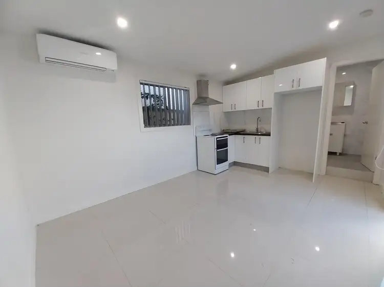 95b Binalong Road, Old Toongabbie NSW 2146