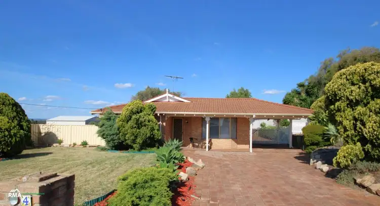 4 Pelican Place, Australind WA 6233