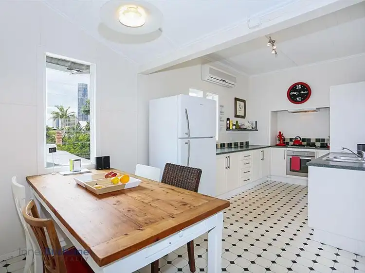156 Kennigo Street, Spring Hill QLD 4000