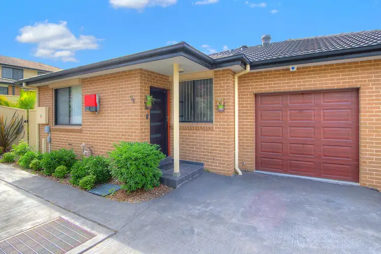 5b Carinya Road, Girraween NSW 2145