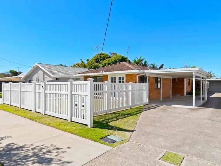 Main view of Homely unit listing, 1/15 Croydon Avenue, Currimundi QLD 4551