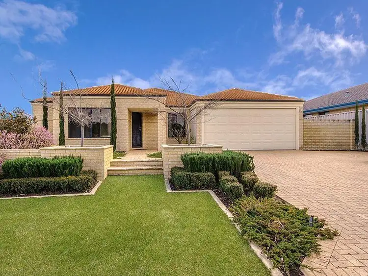 12 Bolton Avenue, Secret Harbour WA 6173