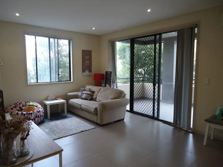 Third view of Homely unit listing, 5/23-27 Lydbrook Street, Westmead NSW 2145
