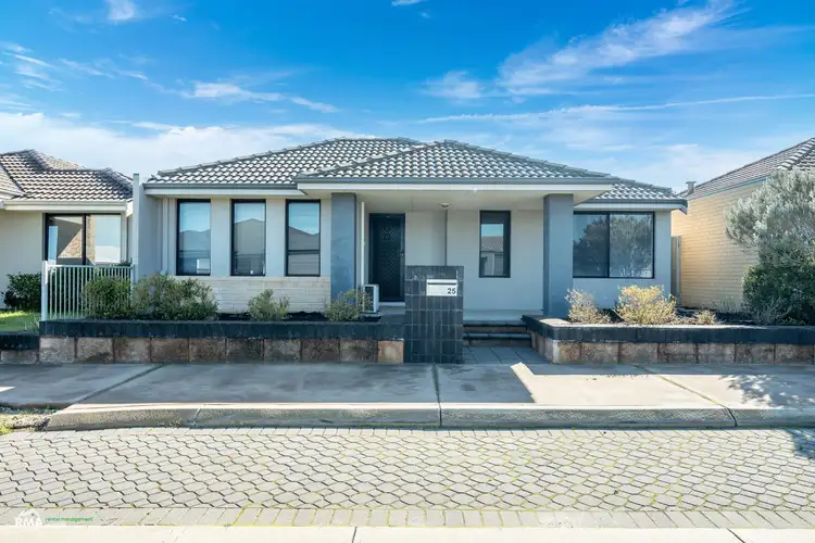 25 Pegus Meander, South Yunderup WA 6208