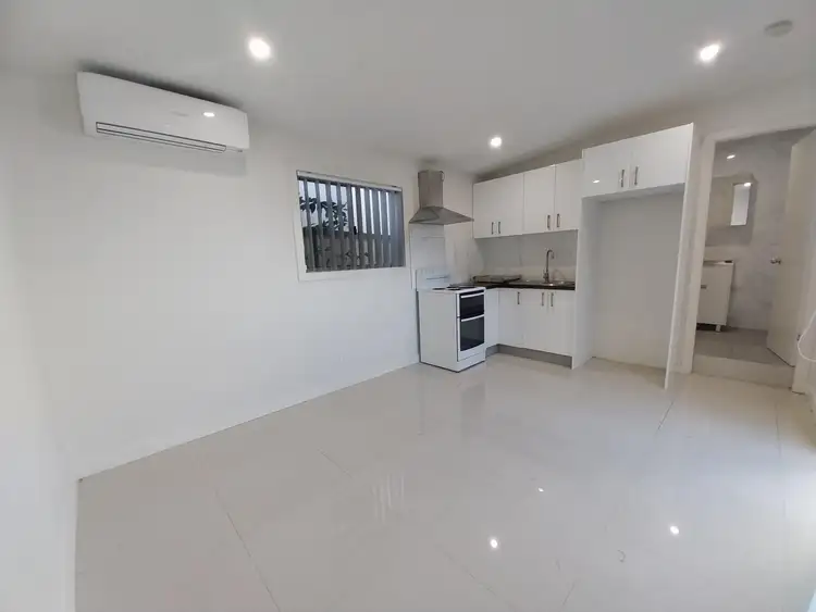 95b Binalong Road, Old Toongabbie NSW 2146