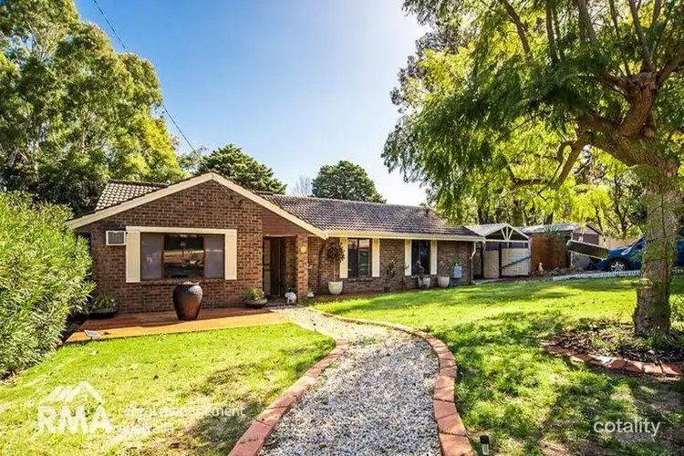7 Avonia Road, Kalamunda WA 6076