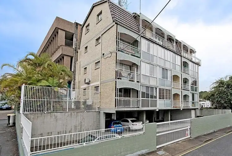 7/205 Boundary Street