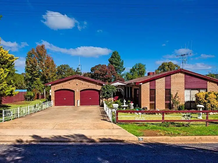 Second view of Homely house listing, 5 Apsley Street, Wellington NSW 2820
