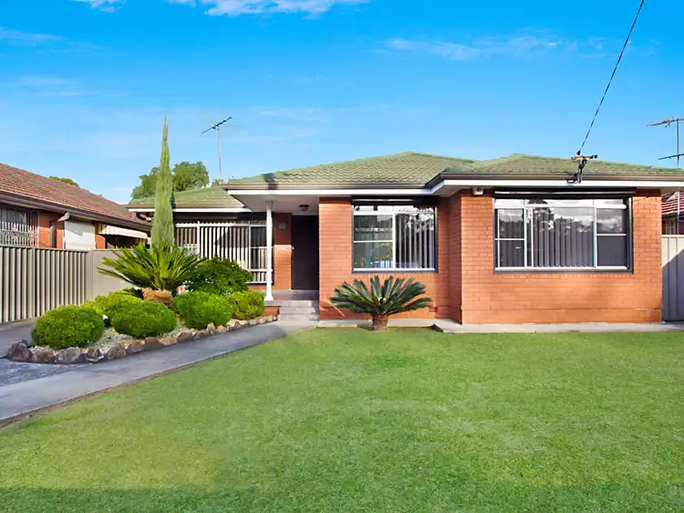 Main view of Homely house listing, 19 Rosemont Avenue, Smithfield NSW 2164