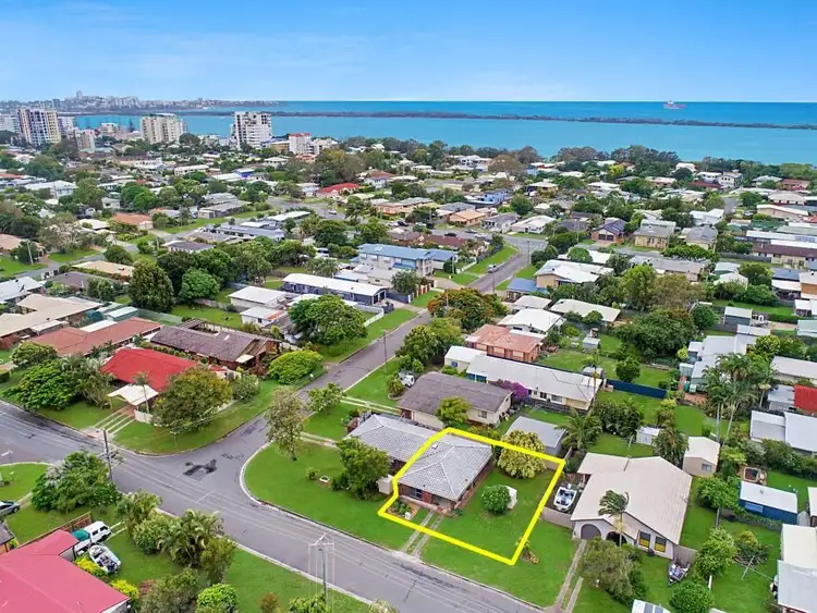 2/16 Haig Street, Golden Beach QLD 4551