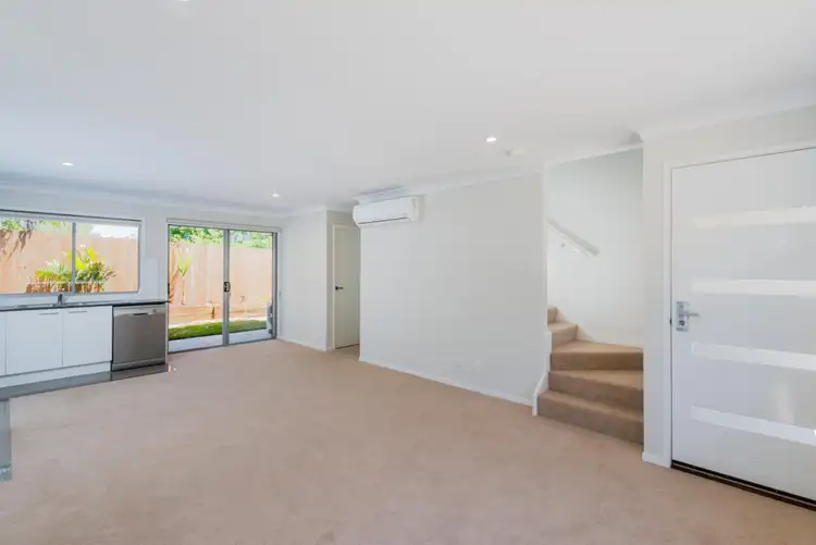 5-7 Logan Reserve Road
