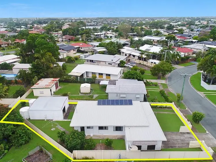 1 Jewel Street, Golden Beach QLD 4551