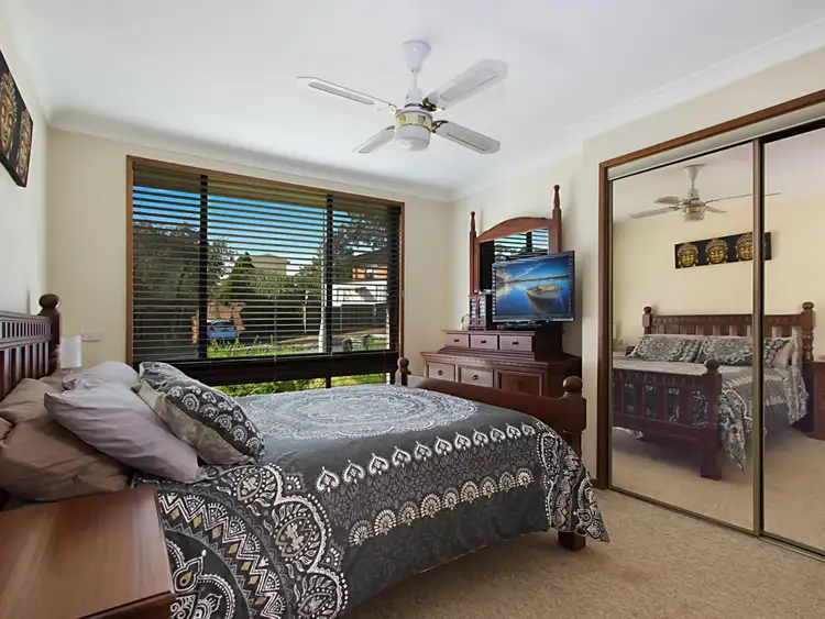 Sixth view of Homely house listing, 2 Griffiths Place, Eagle Vale NSW 2558