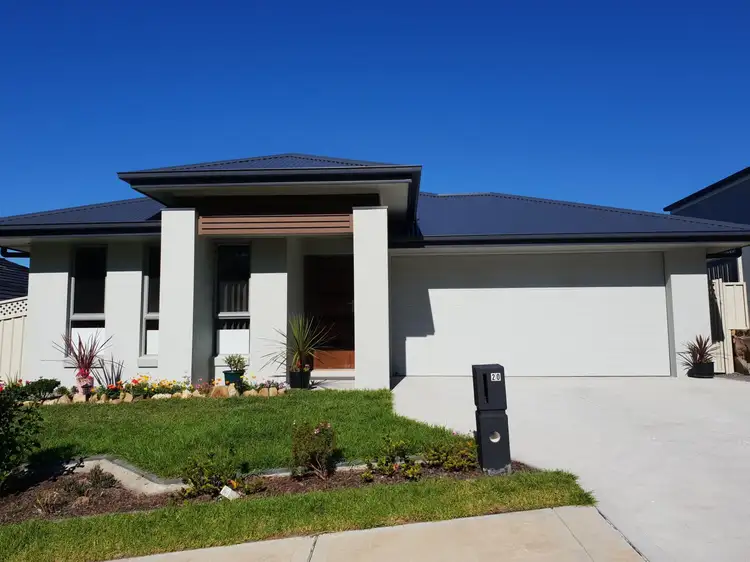 20 Adele Ave, Wadalba NSW 2259