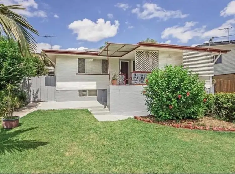 3 David Street, North Booval QLD 4304